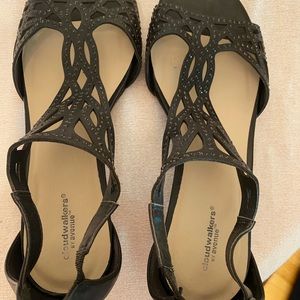 Black Classic Sandal with Back Zipper Closure